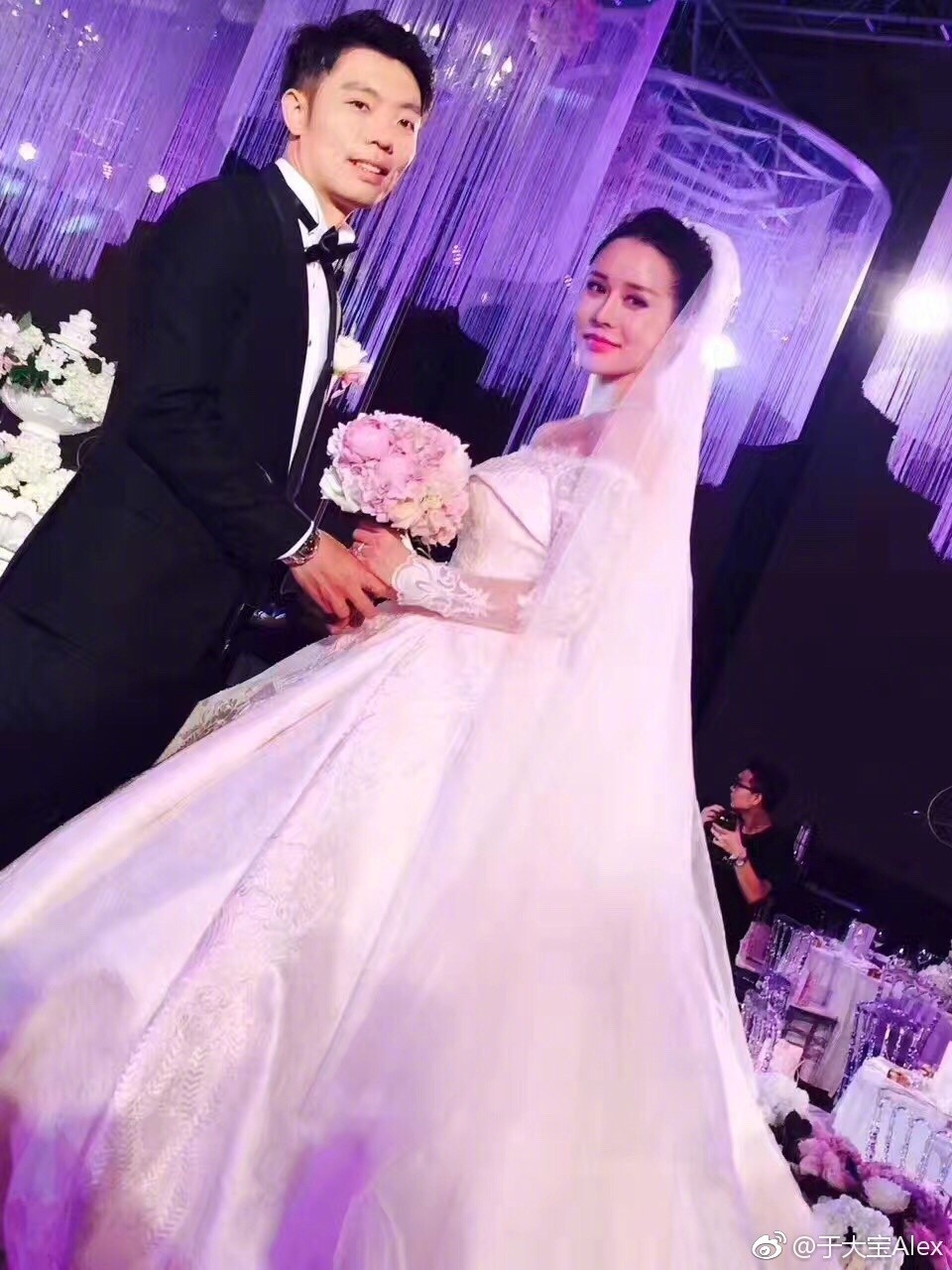 图集:张稀哲迎娶新娘,于大宝到场祝贺 - 北京中