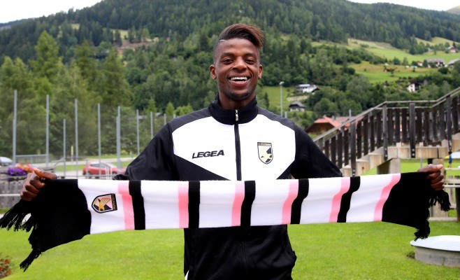 官方:巴勒莫签下那不勒斯中场 - 那不勒斯|巴勒