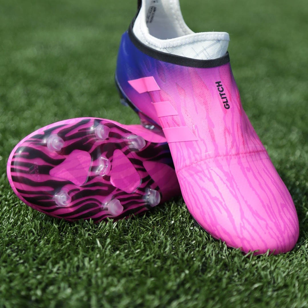 玫红渐变!阿迪达斯新配色Glitch球鞋即将发布 - 懂球帝