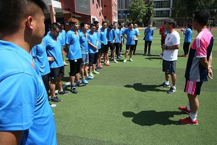 亚足联-中国足协社会责任项目公益捐赠活动在
