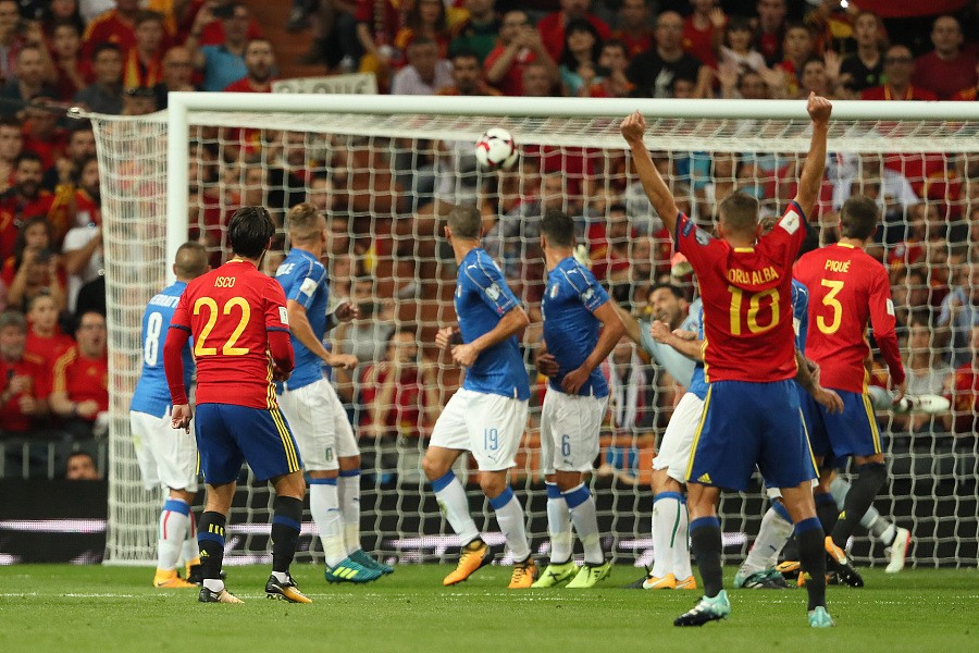 半场战报:西班牙1-0意大利 - 意大利|西班牙|伊斯