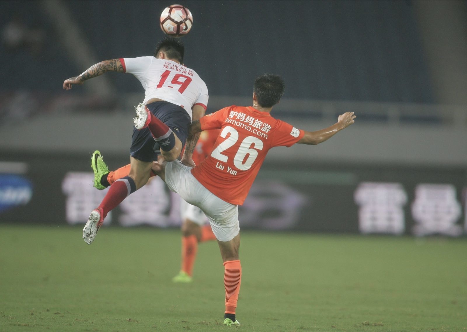 武汉卓尔VS深圳佳兆业:你有套路 我有巨星啊!