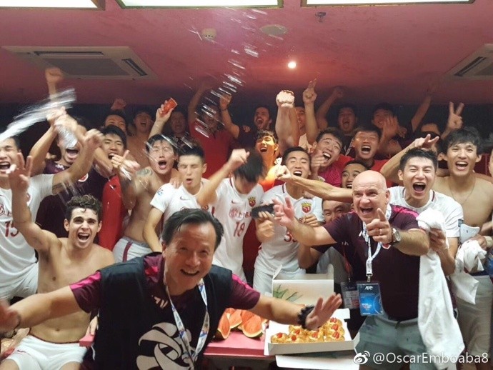 上港球员:亚冠四强,我们来了 - 广州恒大淘宝|上