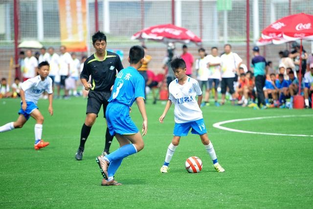清华大学体育部主任谈优秀校园足球人才的上升