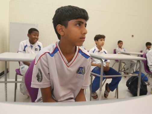 鲁能青训-深入秘境|探访卡塔尔运动精英学院