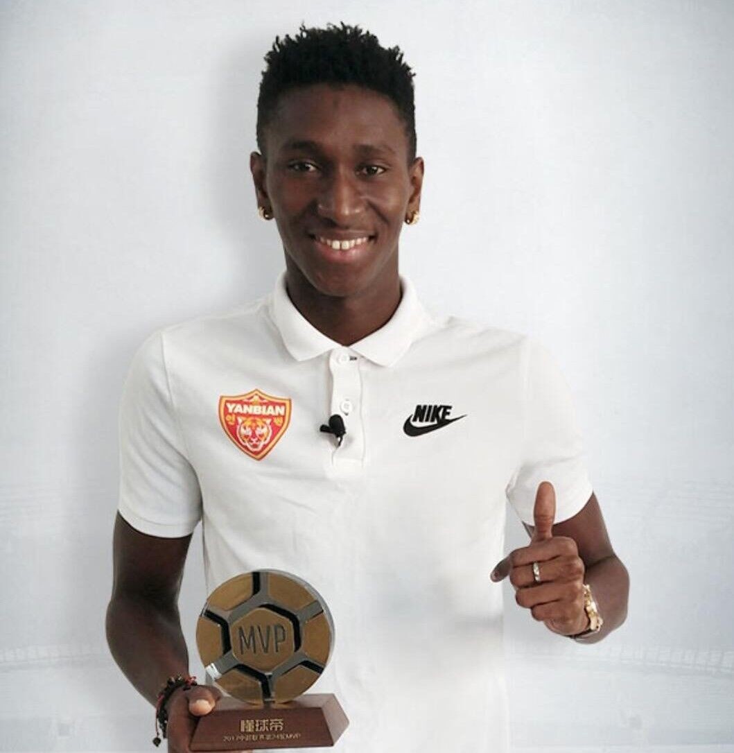 第27轮中超五佳球:张野倒钩救主,斯蒂夫闪耀天