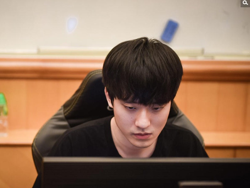 LOL英雄联盟总决赛开赛在即,WE晒训练照