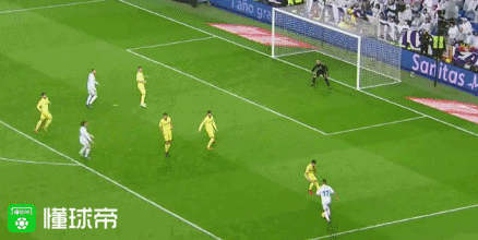 巴斯克斯挤压防线后回传,莫德里奇抽射高出球门