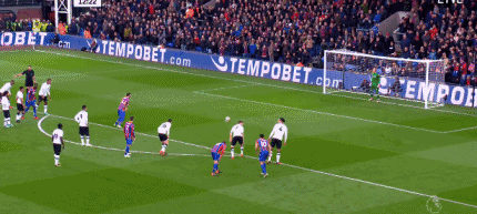 利物浦客场2-1逆转水晶宫,马内破门,萨拉赫制胜