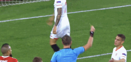 新闻正文   严禁商业机构或公司转载,违者必究;球迷转载请注明来源