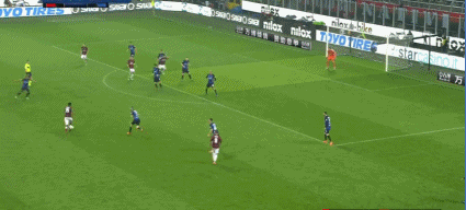 越位了,库特罗内倒钩破门被吹 — ac米兰|国际米兰