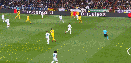 从一些简单的gif看一下皇马与尤文的第二回合(一)