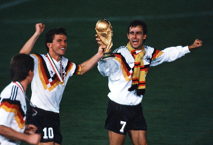 空翻神话，这是克洛泽与战袍的传奇史诗！