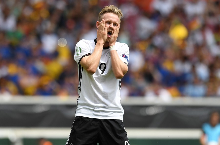 后卫手球送点,U19欧洲杯揭幕战德国0-1不敌意