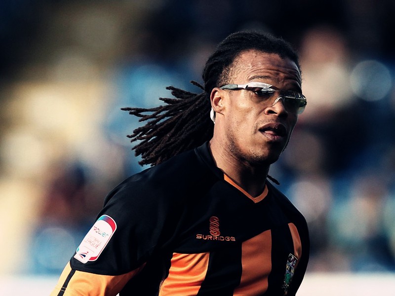 "斗牛犬"戴维斯:壮心不已和解甲归田 — 荷兰|戴维斯|懂球帝