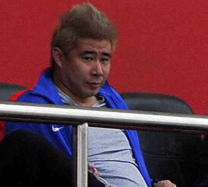 早报:雨一直下,气氛不算融洽