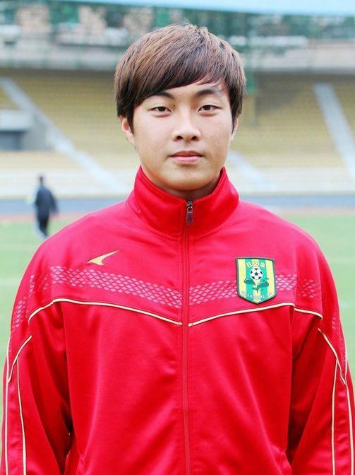 【职业联赛中的广西球员】廖均健