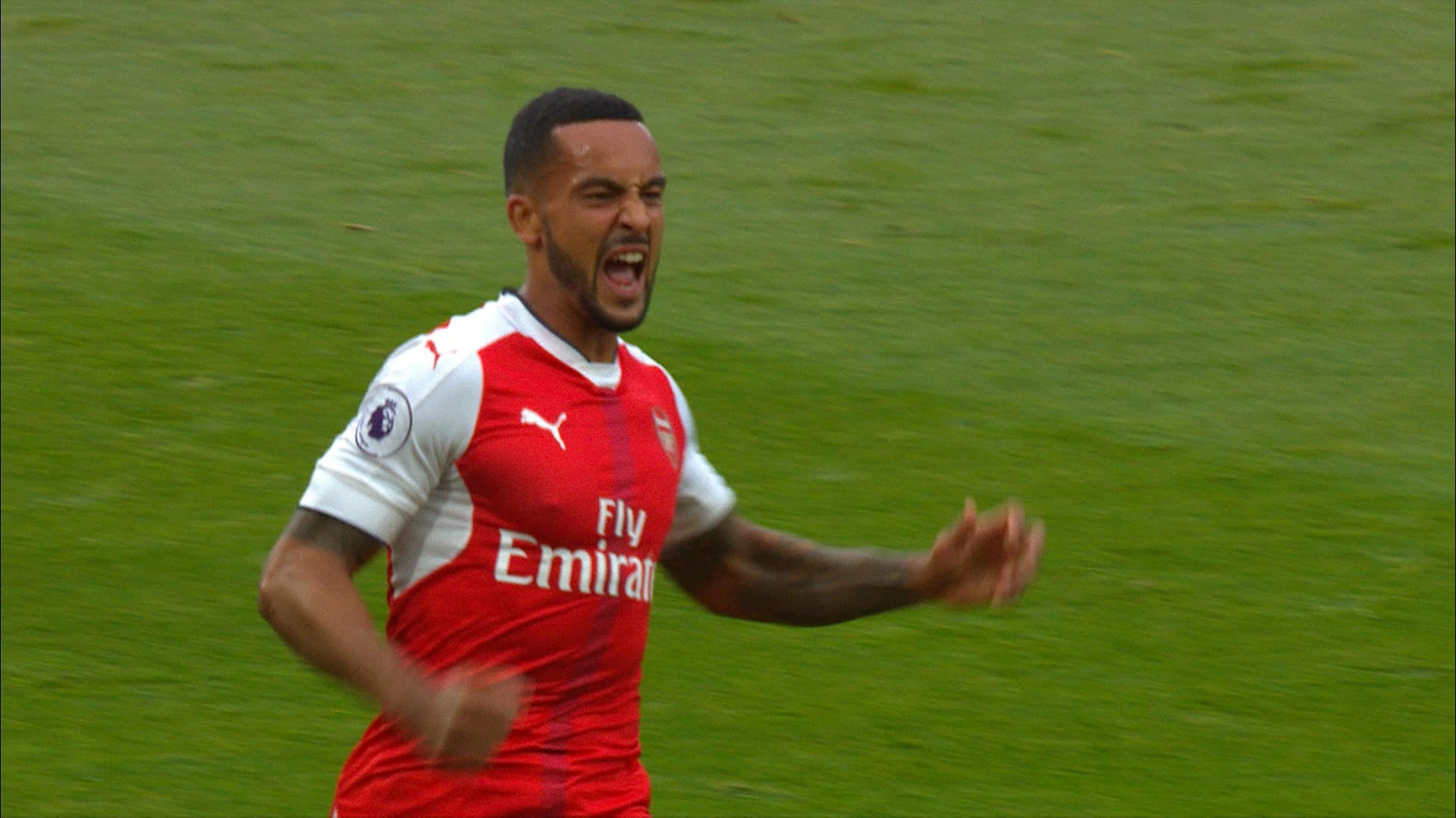 阿森纳在主场3-0战胜了切尔西,赛后阿森纳前锋沃尔科特接受采访时称赞