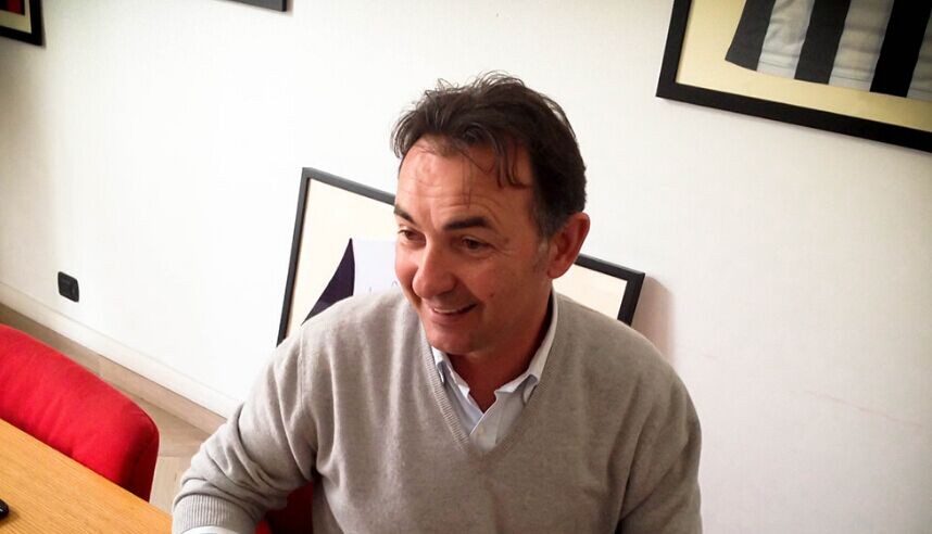 尤文图斯的旧将马西莫-毛罗(massimo mauro)认为,如今的老妇人状态