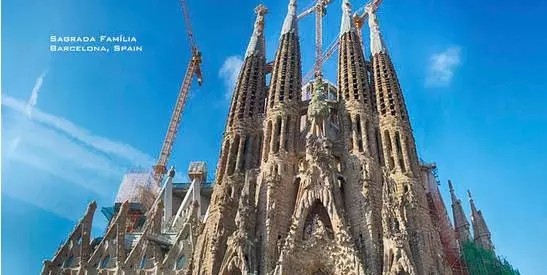 巴塞罗那,天才在左,疯子在右,成就艺术家们的天