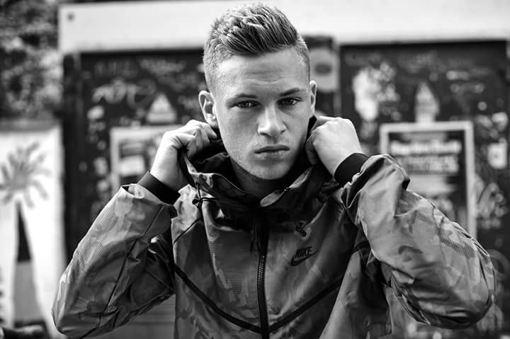 潜伏的杀手!基米希中路冲顶头球破门