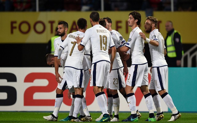 意大利客场3-2逆转,因莫比莱补时绝杀梅开二度救主