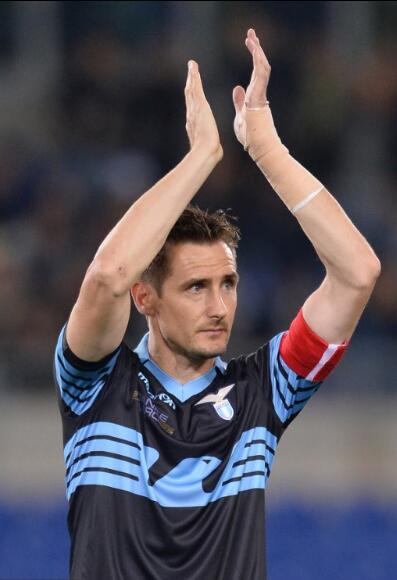 我的米洛,真希望在看到你在意甲继续踢球.