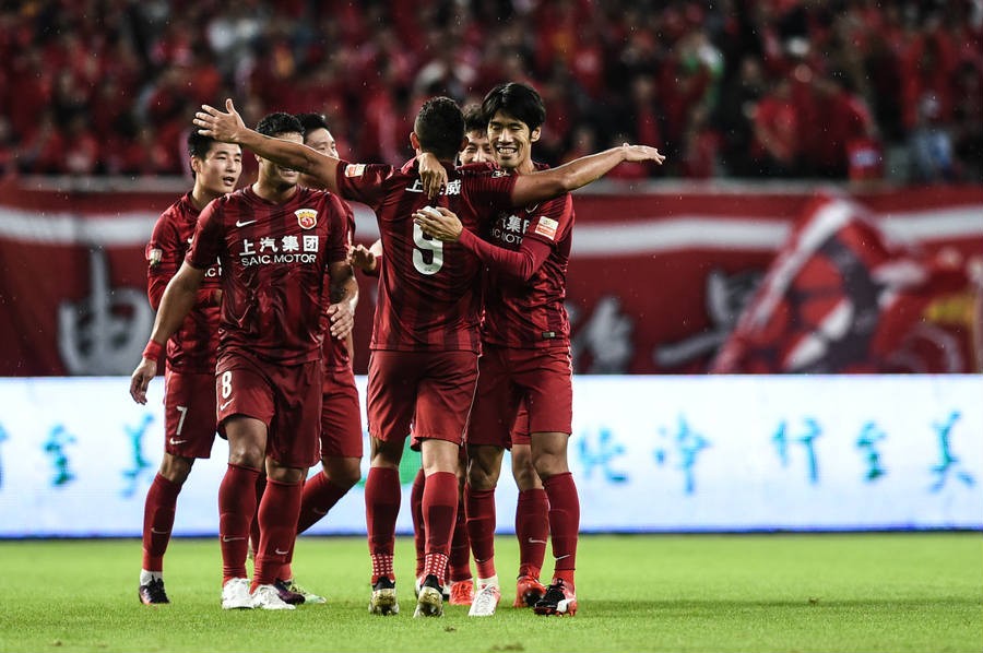 上港官微:球队完成了年度目标,来年继续战斗 — 上海上港|河北华夏