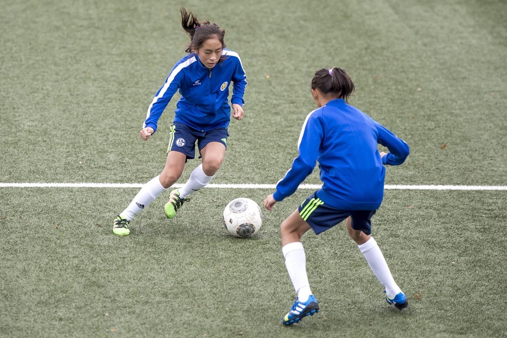 足球外交丨沙尔克04足球俱乐部邀请陕西U14女