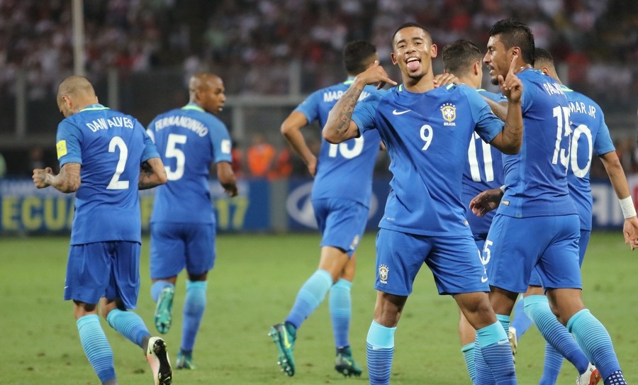 巴西客场2-0秘鲁豪取六连胜,热苏斯传射,奥古斯托建功