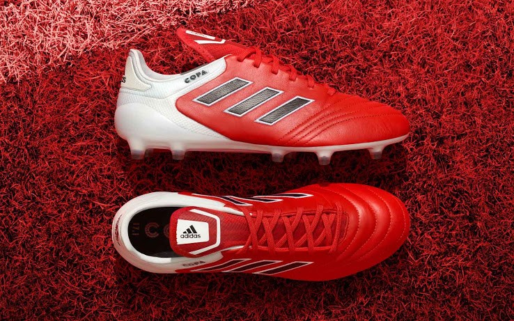 阿迪达斯发布全新触感型足球鞋Copa 17