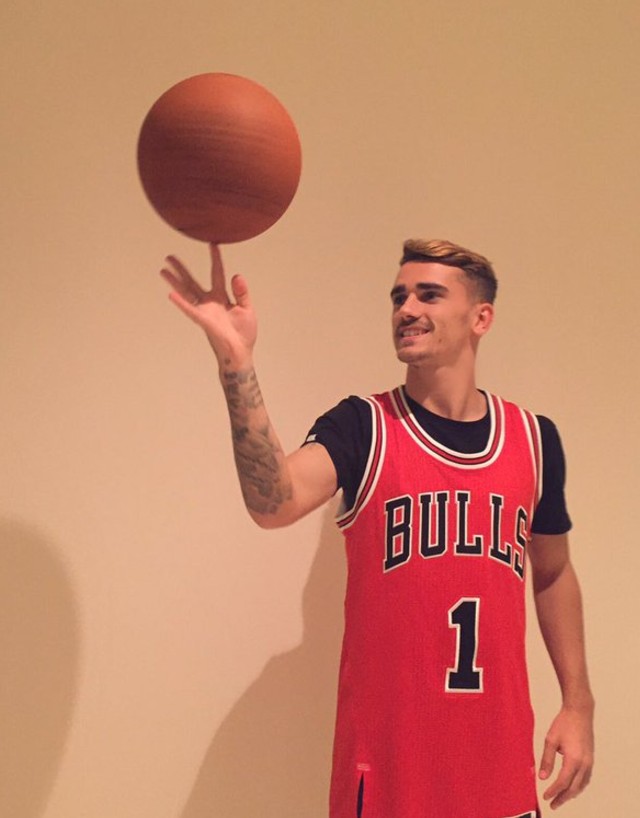 见偶像罗斯,格列兹曼造访麦迪逊广场花园球馆