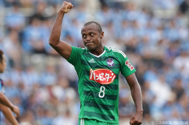 官方:鹿岛鹿角签新泻主力外援