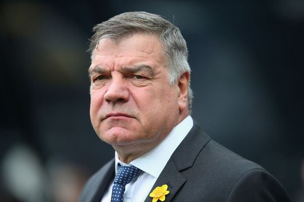 为保级垫底英超球队在行动,降级暂锁三个队