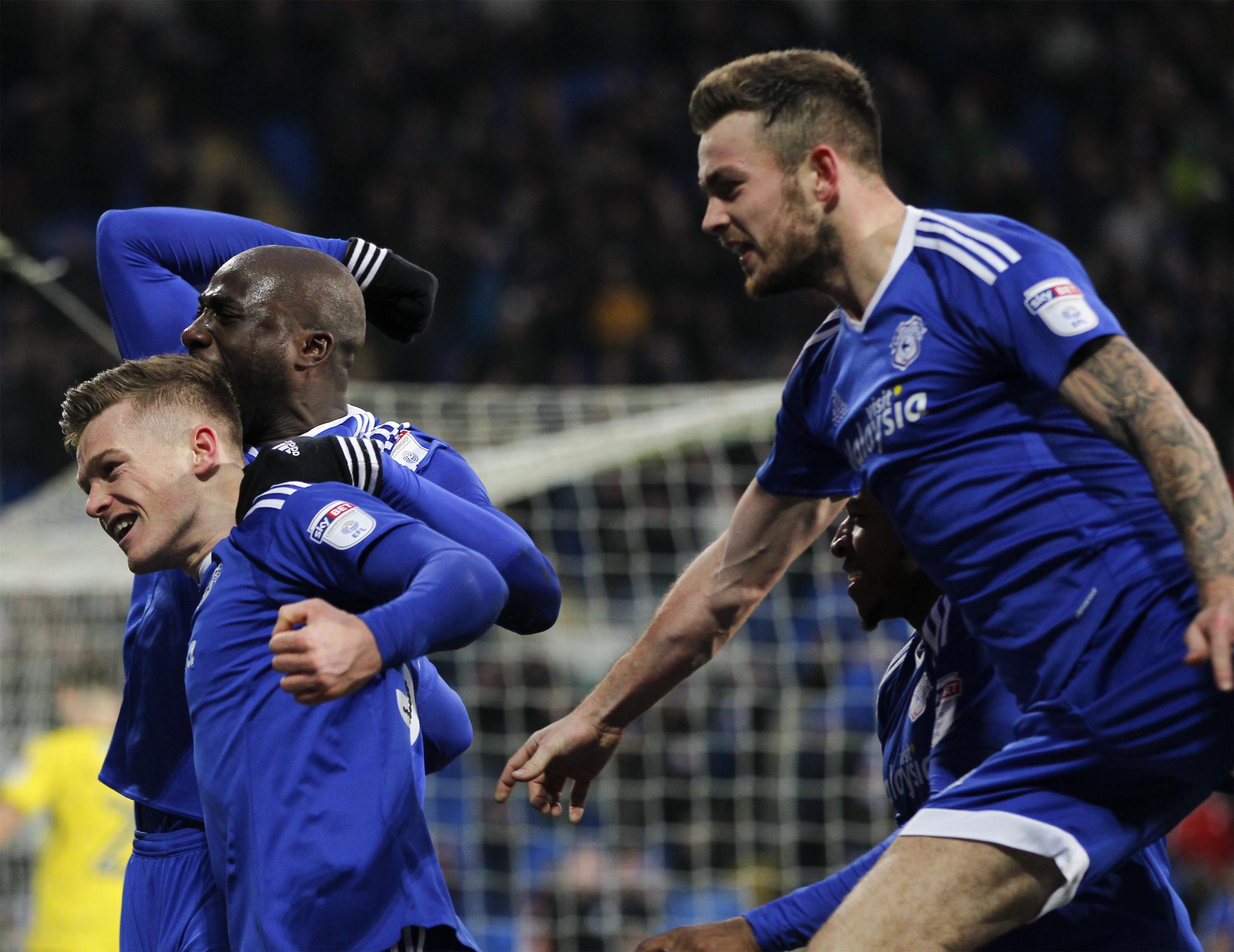 希利加时赛中绝杀伯顿 — 足球视频|足球视频集锦|懂球帝