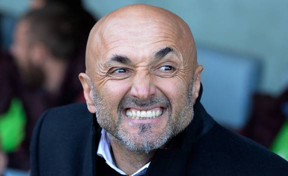 不懂球就不懂球还说出来 大早晨起来发现又在骗赞 容我笑会[谄媚]