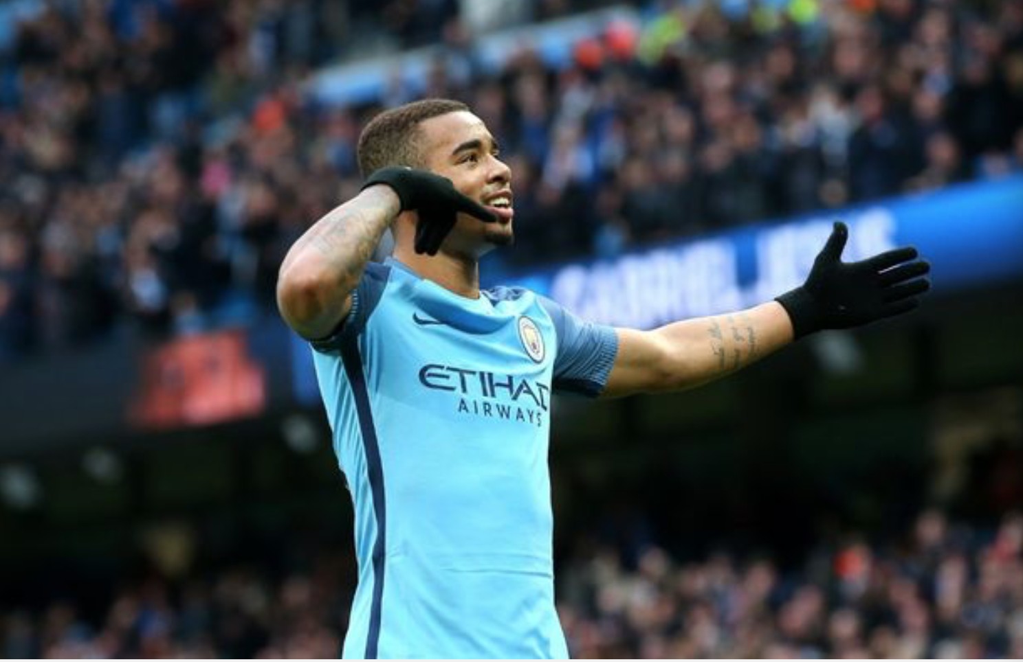 曼城官方:热苏斯确认跖骨骨折,会进行进一步检查