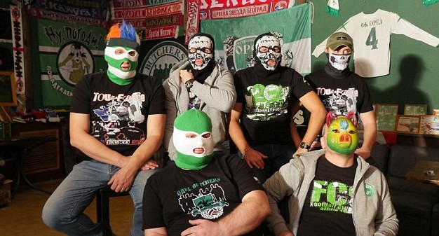 计划世界杯中再次施暴,俄罗斯足球流氓向英格兰球迷发出警告