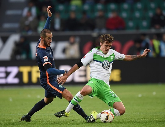 沃尔夫斯堡:阿扎维,默比乌斯,吉拉沃吉伤停.