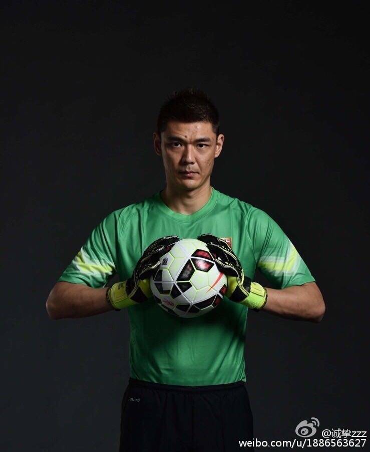 关震:国足的胜利振奋人心