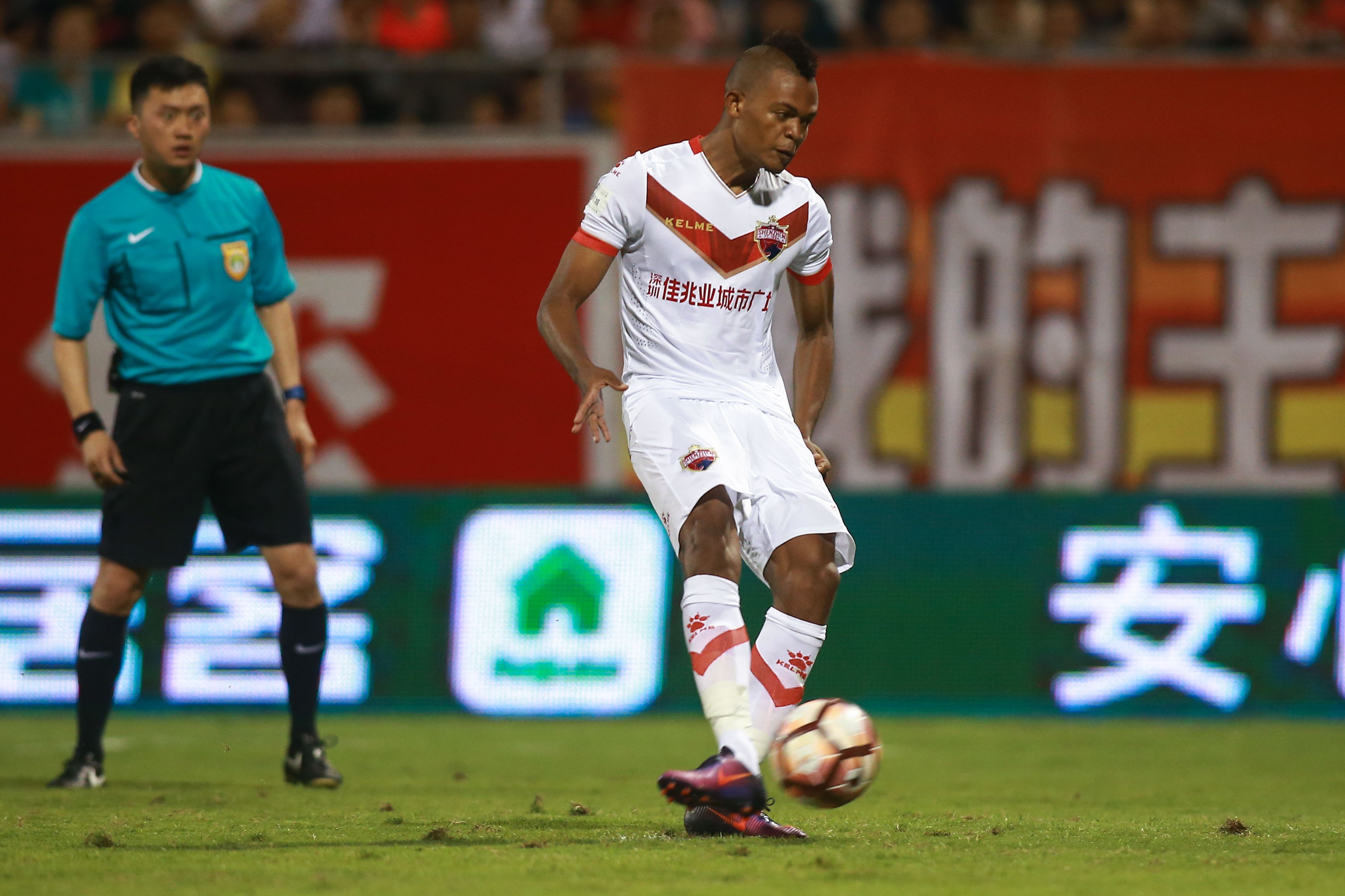 普雷西亚多点球破门 深圳佳兆业1-0力克梅州客家