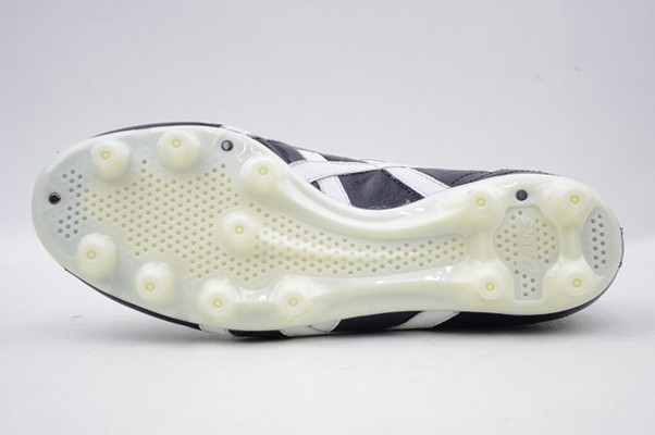 适合国人的选择-揭秘足球鞋当中的岛国专供