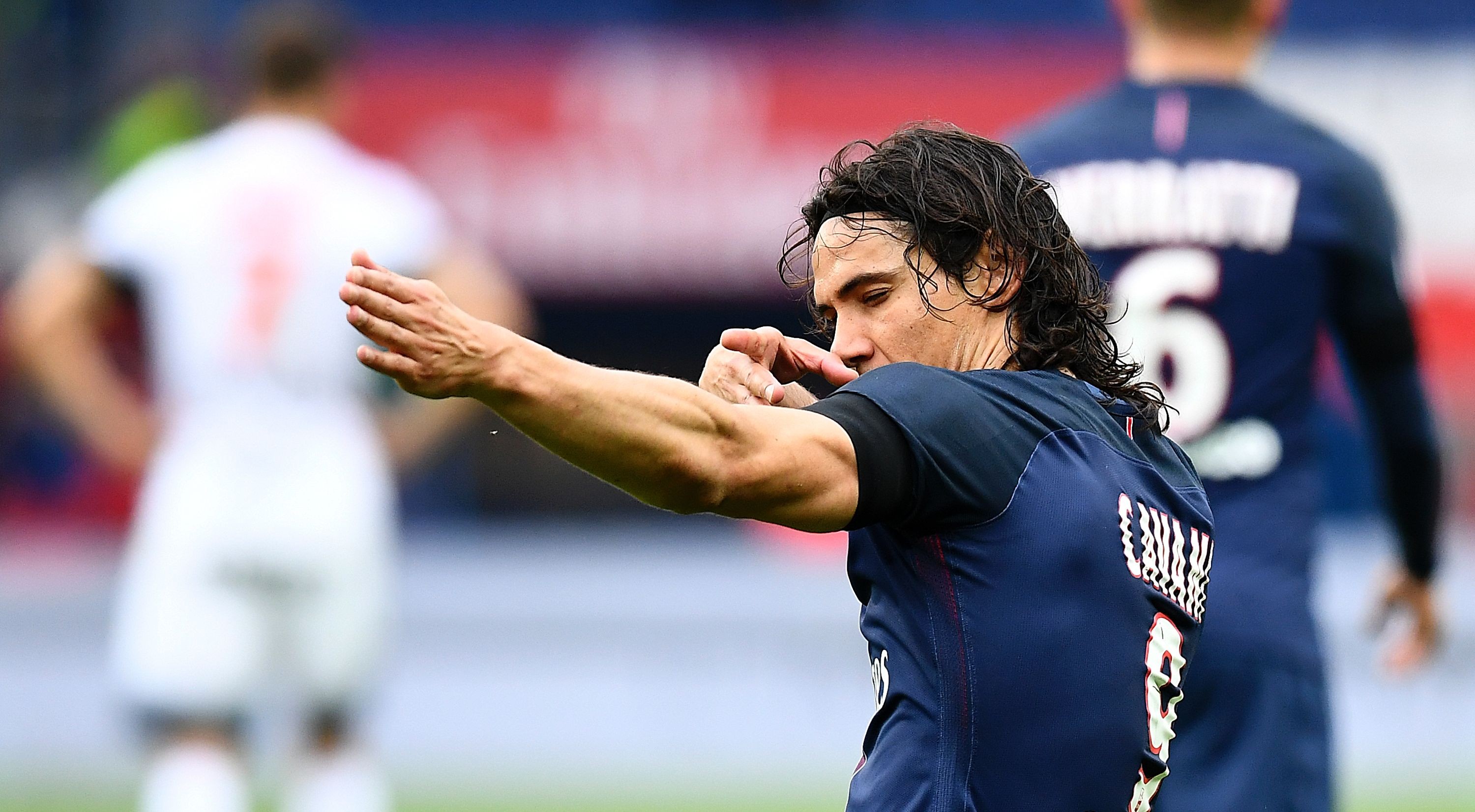 巴黎2-0蒙彼利埃,卡瓦尼破门,迪马利亚世界波建功