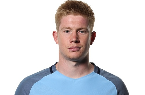 抗议判罚,阿甲队主帅怒撕衣服