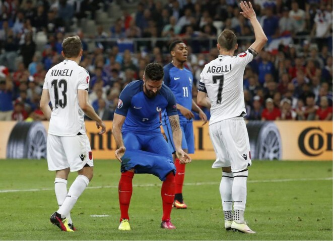 本周《天下足球》特别专题:球星网络绰号欢乐