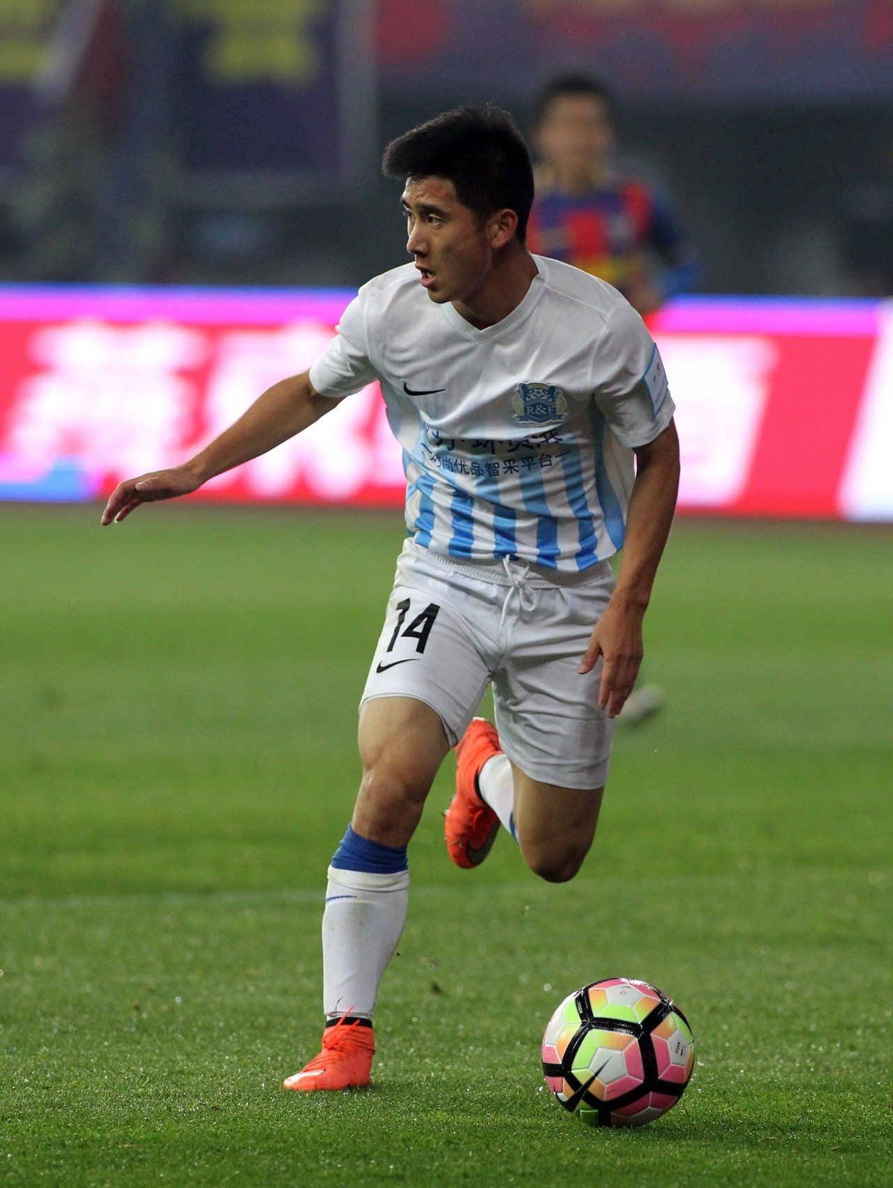 专访曾超:"大器晚成"的本土新势力