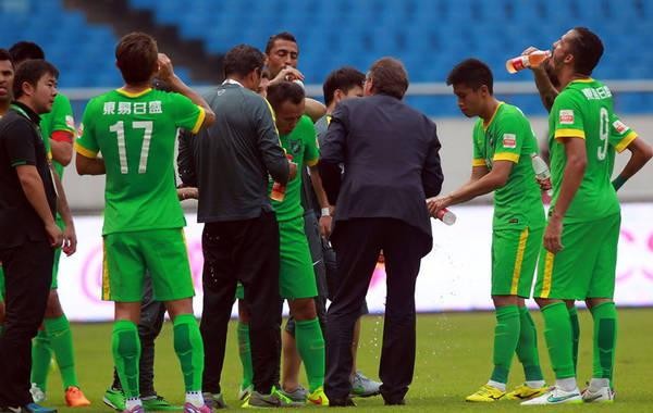 踢足球喝什么水最好?