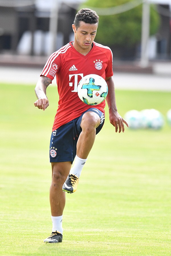 图集:拜仁训练备战,新援托利索卖力训练