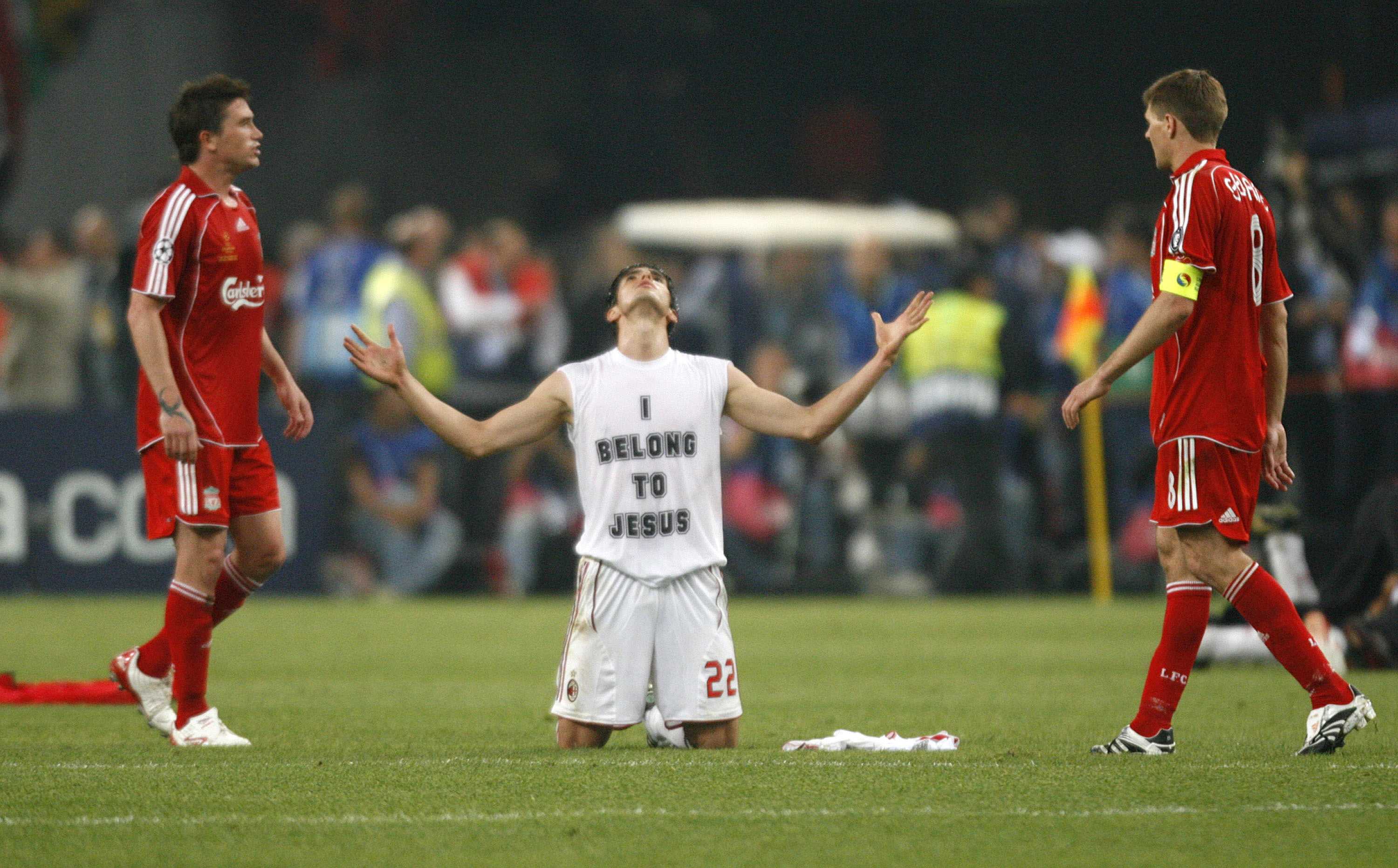 追忆青春,卡卡晒报纸截图