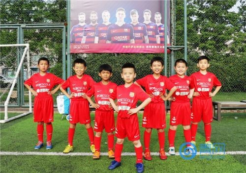 巴塞罗那足球俱乐部在中国东北开办足球学校训